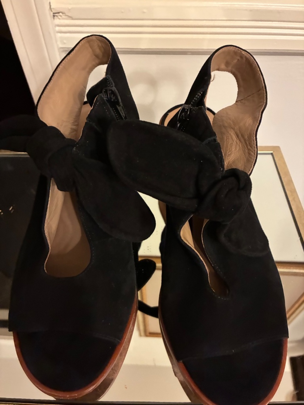 Bernardo Suede Wood Block 2 inch peep toes 7M